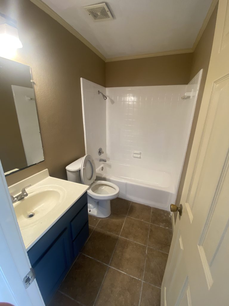 208 Eden Ct. — 5