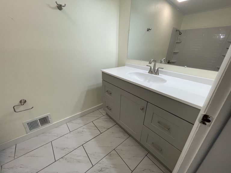 1105 Sumter St. — 5