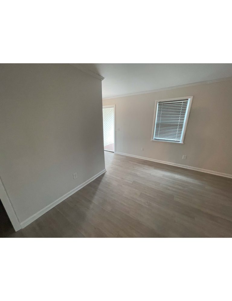 216 J Saunders Rd. — 9